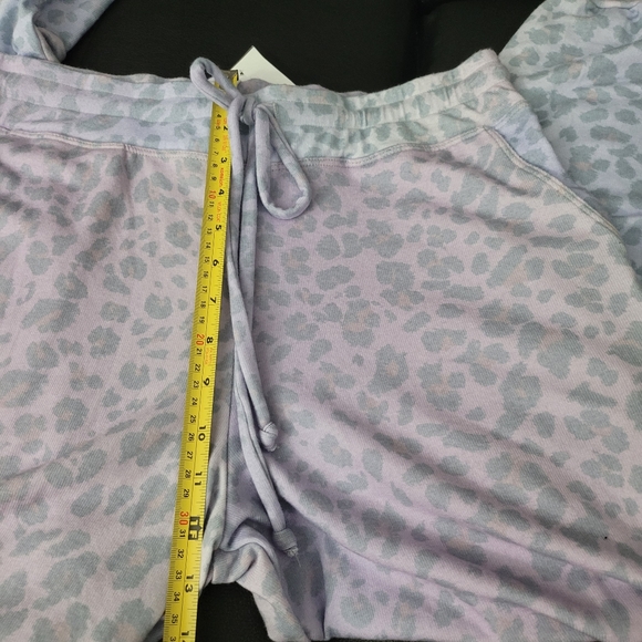 Sundry Leopard Print Jogger Pants - Picture 5 of 8